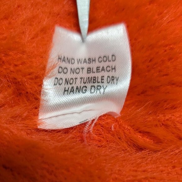 Fuzzy Halter Neck Sweater Vest NWT Womans Medium Day+Moon Cozy - Picture 5 of 6